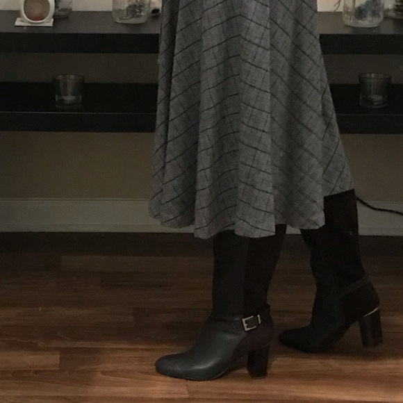 Calvin Klein
Belted Stretch Midi Dress - Picture 6 of 15